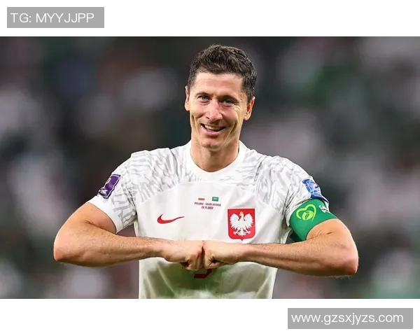 莱万重返老东家引发拜仁球迷愤怒声讨感叹忘恩负义情何以堪