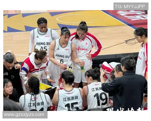 新疆队与山东队G2对决精彩回顾与分析，谁能在关键时刻逆转局势