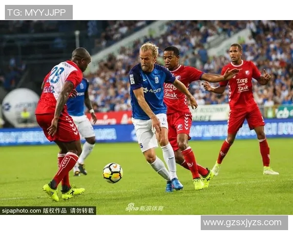 波兹南与乌德勒支的激烈对决展现足球魅力与战术智慧的完美结合