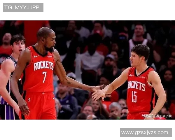 火箭队与国王队常规赛激战正酣球迷期待精彩对决与精彩表现
