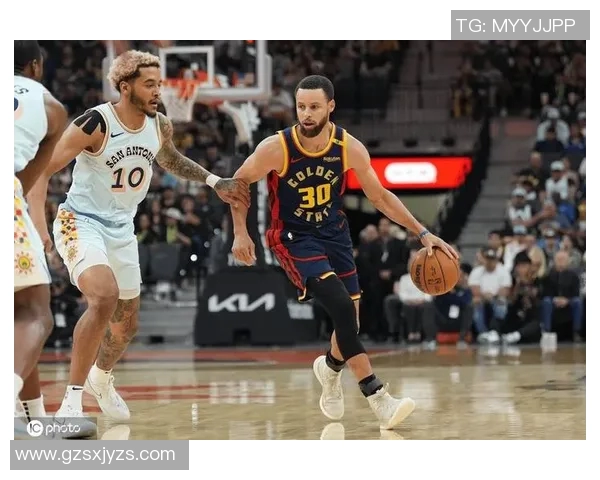 2017年1月马刺与勇士激战回顾：篮球盛宴中的精彩瞬间与战术较量