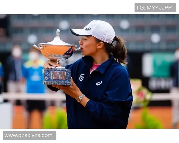 克罗托与罗马的激烈对决谁能在赛场上笑到最后