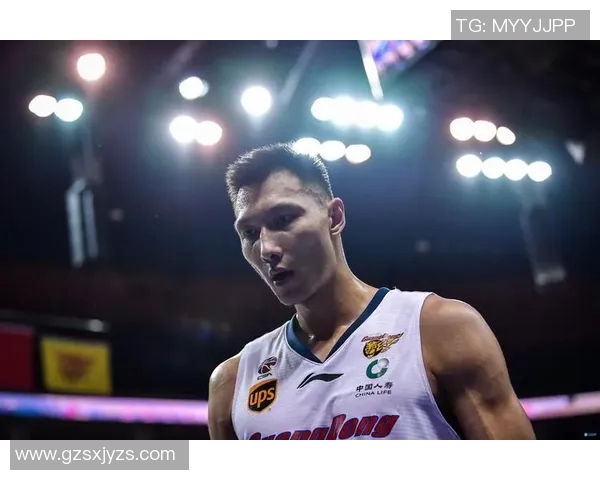 易建联：从篮球场上的传奇到中国体育的榜样力量